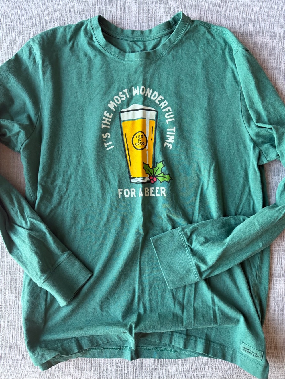 men’s Life Is Good t-shirt